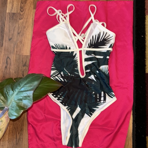 🌹Macolily swim wear - Picture 2 of 6